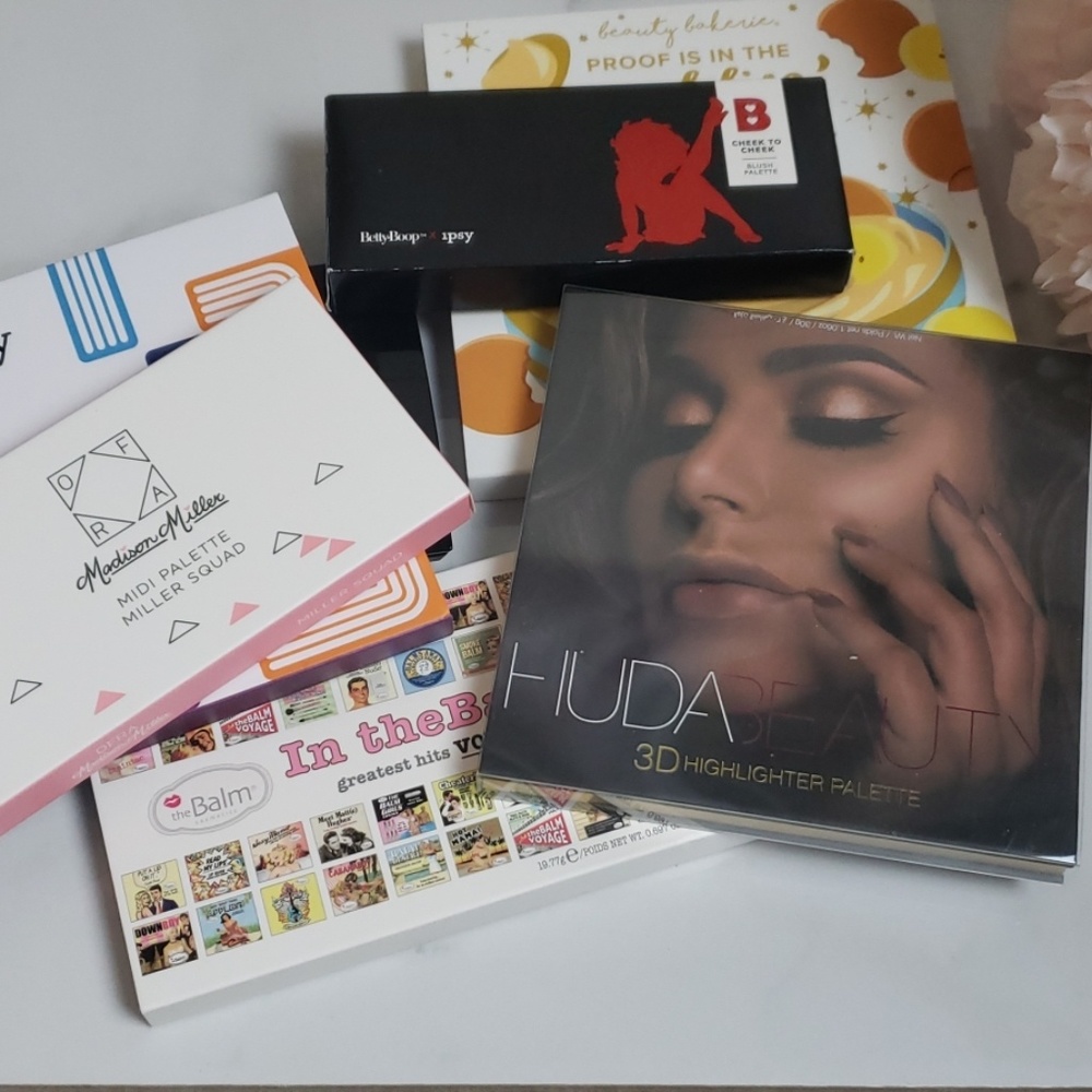 NWT FULL SIZE PALETTES!